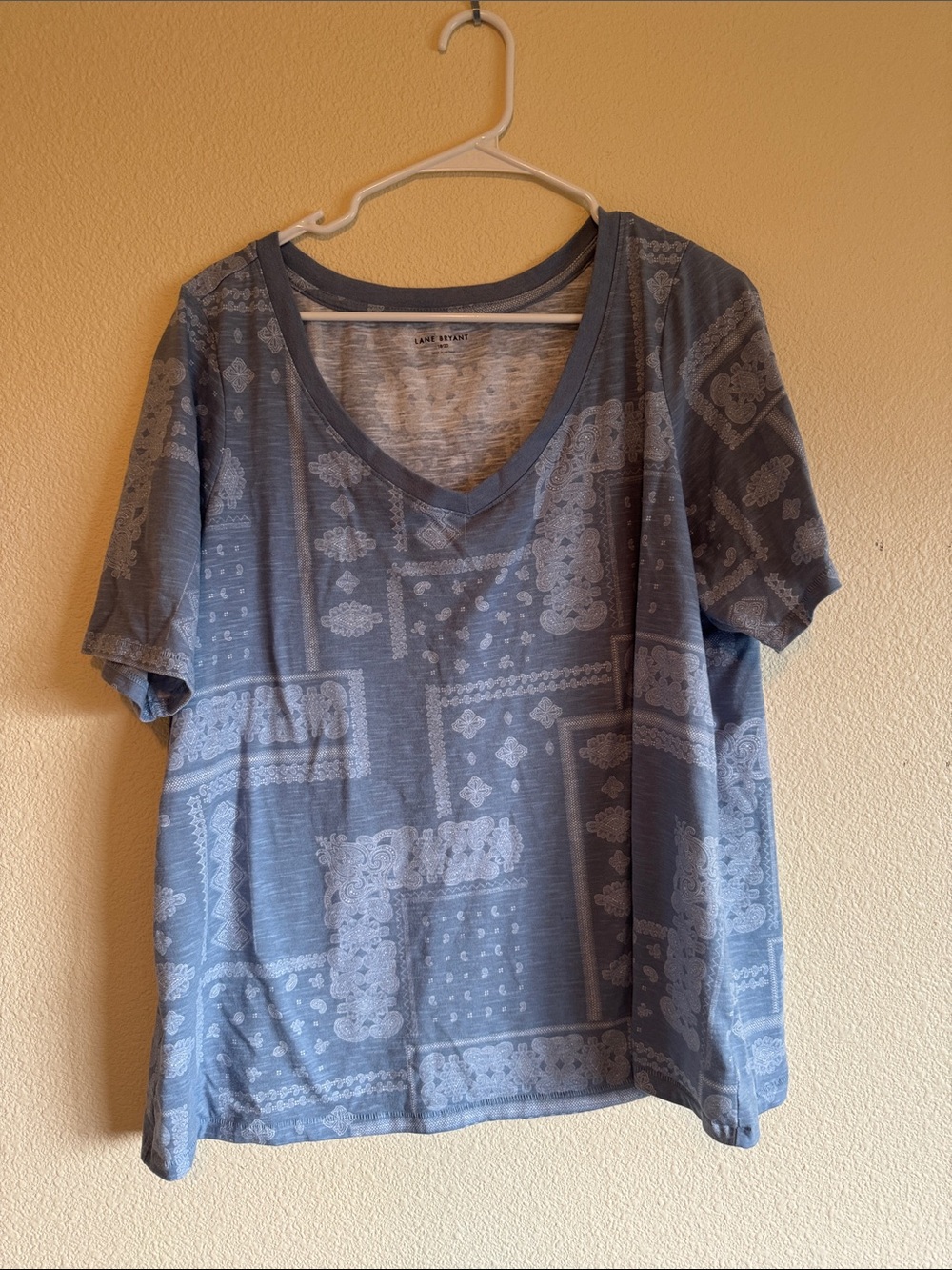 Lane Bryant Slate Blue Bandana-Print V-Neck Tee
